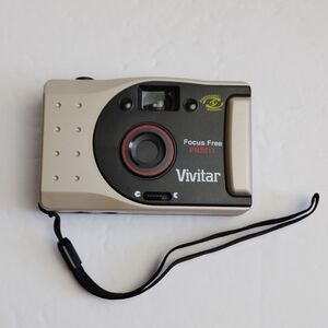 Vivitar PN2011 Point & Shoot 35mm Film Camera, Focus Free Panoramic/Normal
